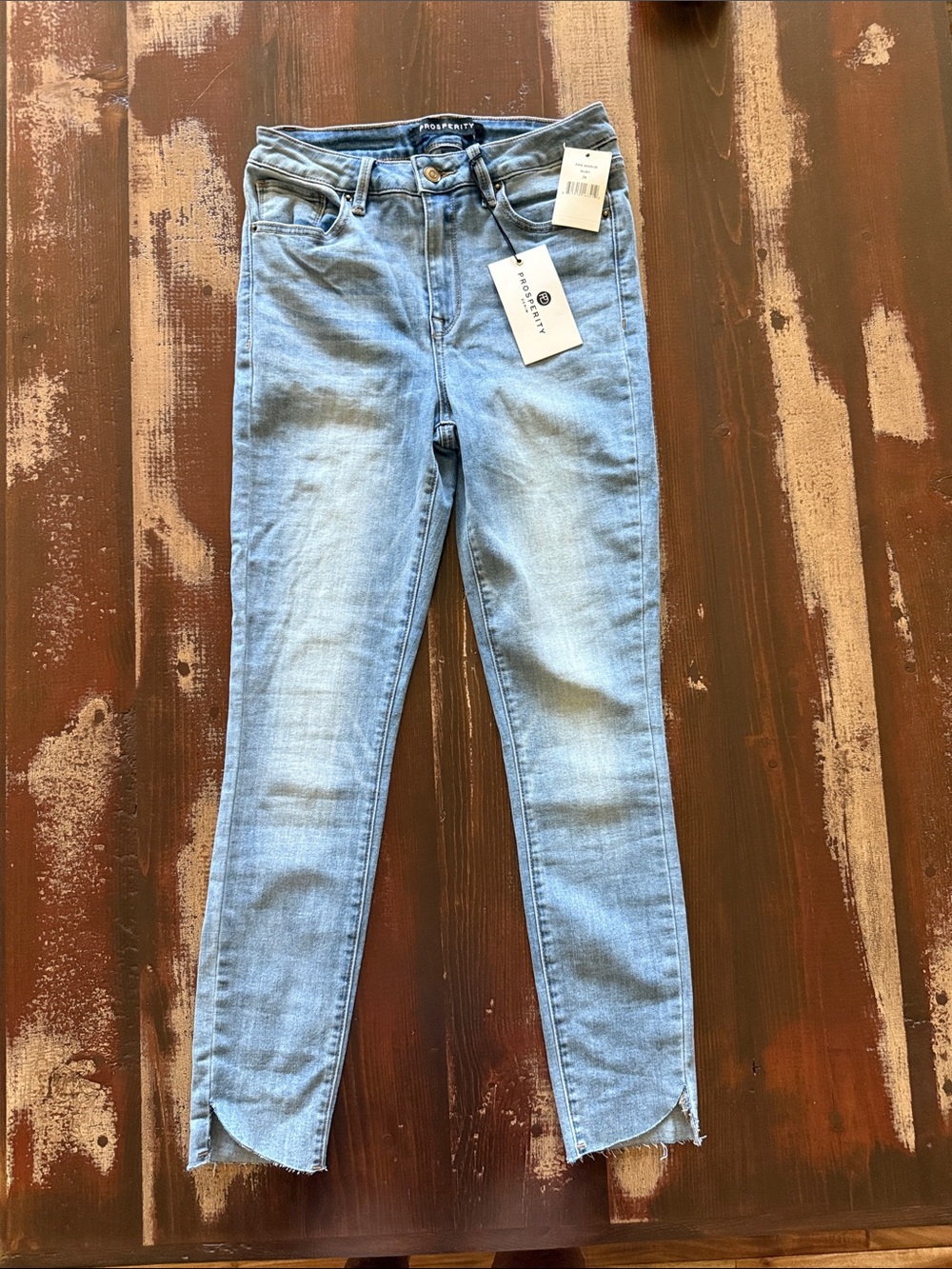 Light Wash Skinny Jeans with Notched Hem
